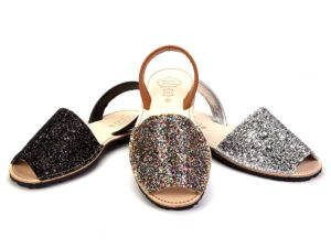 MINORQUINE FILLE EN CUIR AVEC PAILLETTES 1051074 Sandales Fille