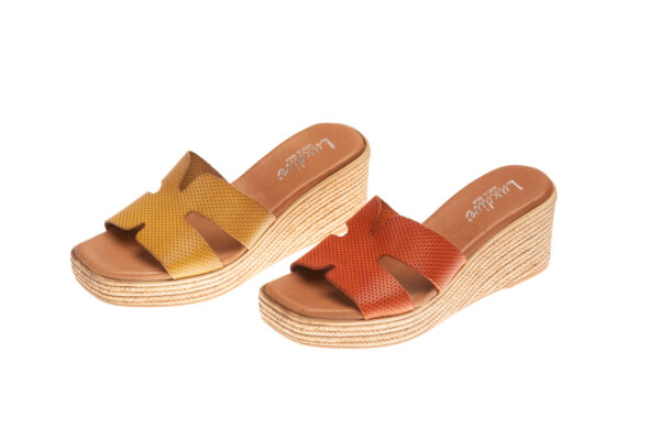 CIABATTA PELLE ZEPPA ALTA 8452111 Sandali Donna